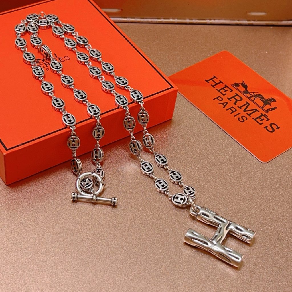 エレガントな HERMES ネックレス 1色入 💎 - 画像 5