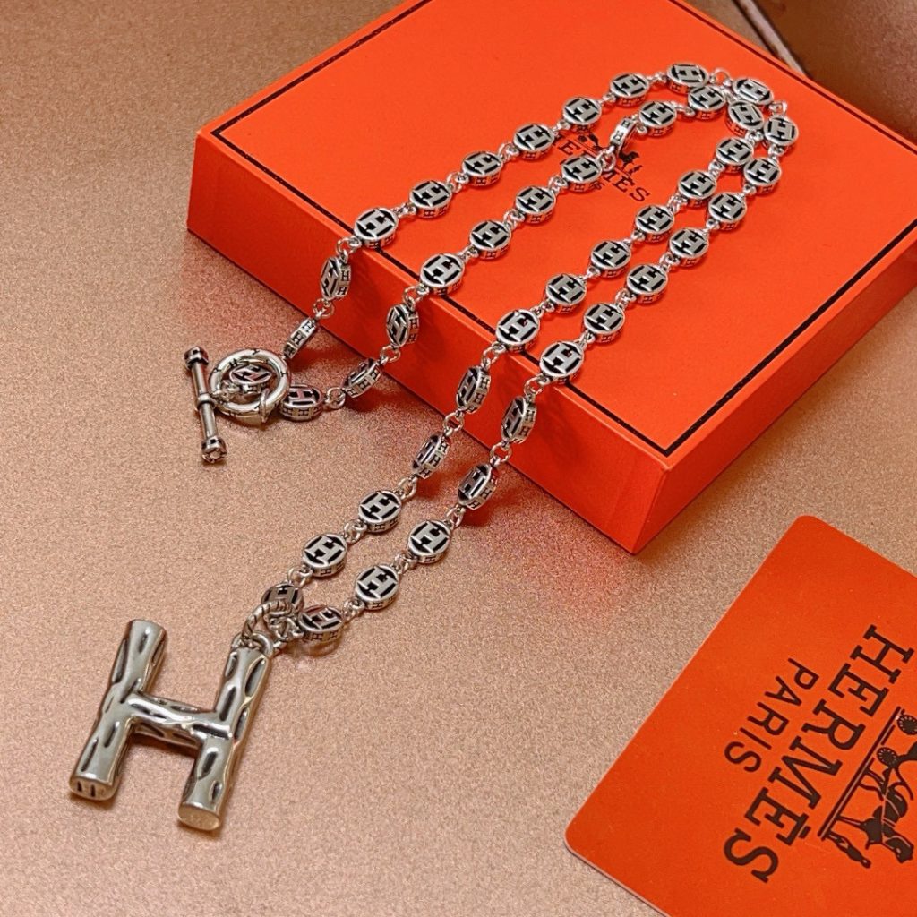 エレガントな HERMES ネックレス 1色入 💎 - 画像 7