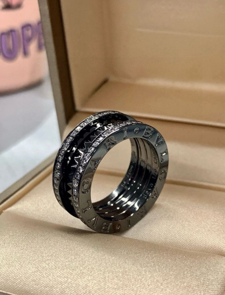 BVLGARI リング 3本セット ブラック ダイヤモンド 4色入 💎 - 画像 5