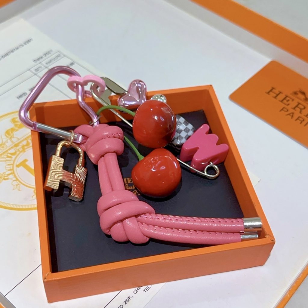 HERMES ピンク キーホルダー 6点セット 🍒 - 画像 6