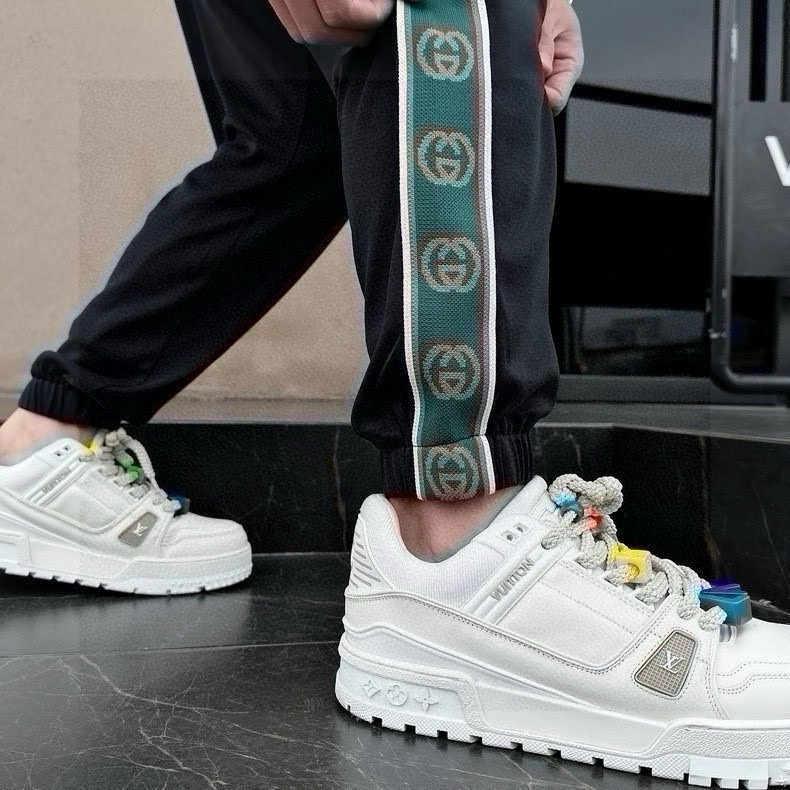 GUCCI メンズ トラックパンツ 黒 ネイビー 2色入 - 画像 5