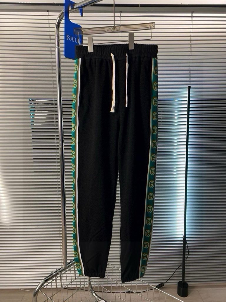 GUCCI メンズ トラックパンツ 黒 ネイビー 2色入 - 画像 7