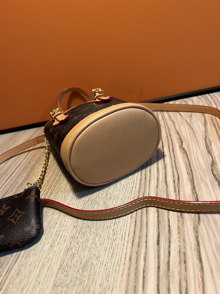 Louis Vuitton　ルイ·ヴィトン ナノ バケット　トートバッグ　モノグラム　ショルダーバッグ　2色 - 画像 3
