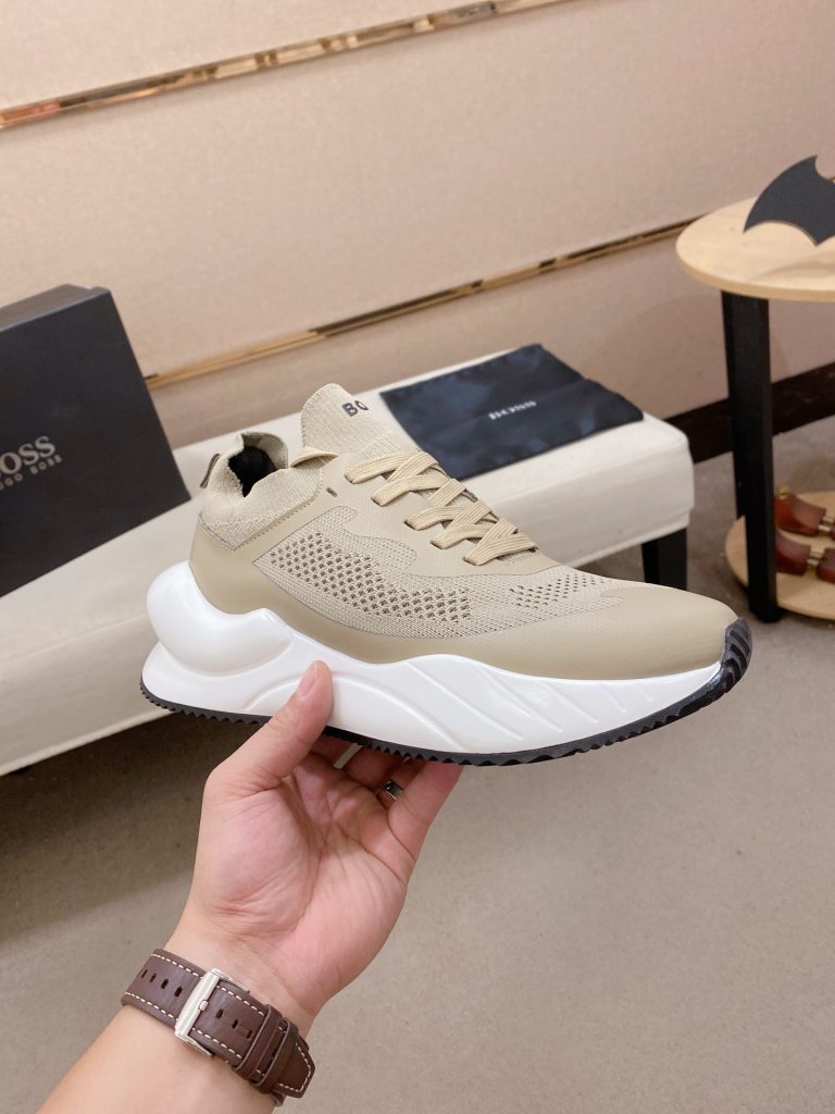 ボス メンズ スニーカー ベージュ 白いソール 人気の厚底デザイン 40サイズ 🏃‍♂️ - 画像 4