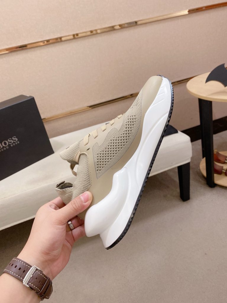 ボス メンズ スニーカー ベージュ 白いソール 人気の厚底デザイン 40サイズ 🏃‍♂️ - 画像 5