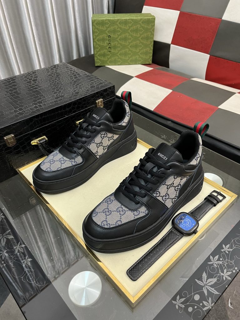 グッチ メンズ スニーカー ブラック シューズ 2色 携帯ケース付き 🎒 - 画像 2