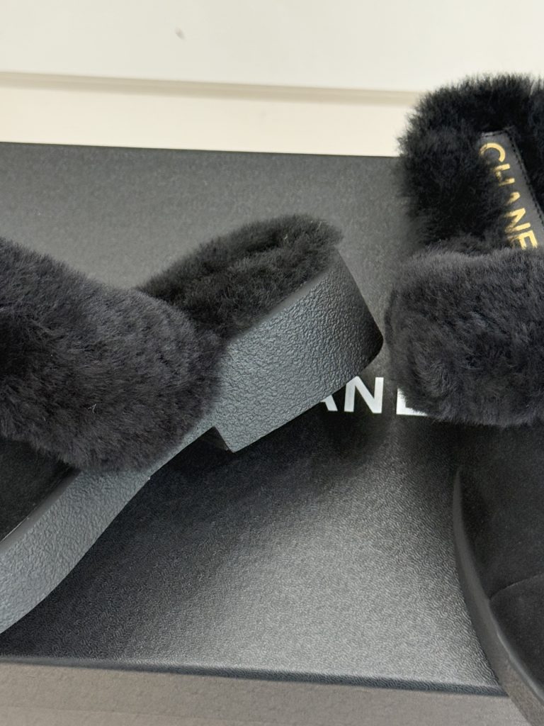 シャネル レディース ファー付きスリッパ 黒 2色入 保温性抜群 🧦 - 画像 6