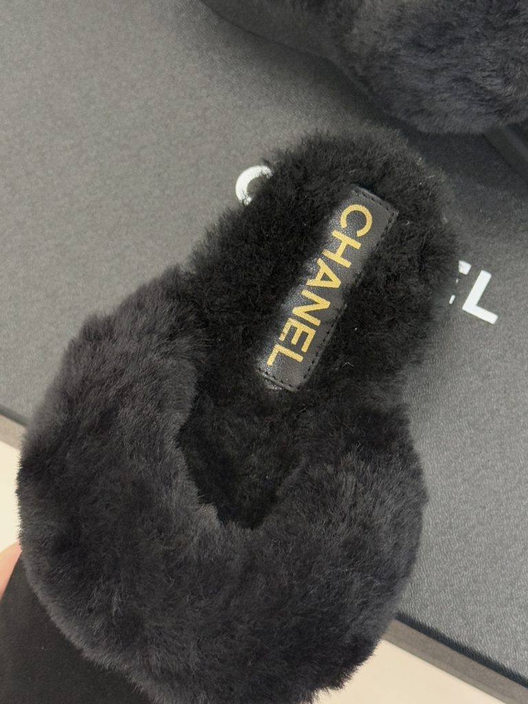 シャネル レディース ファー付きスリッパ 黒 2色入 保温性抜群 🧦 - 画像 8