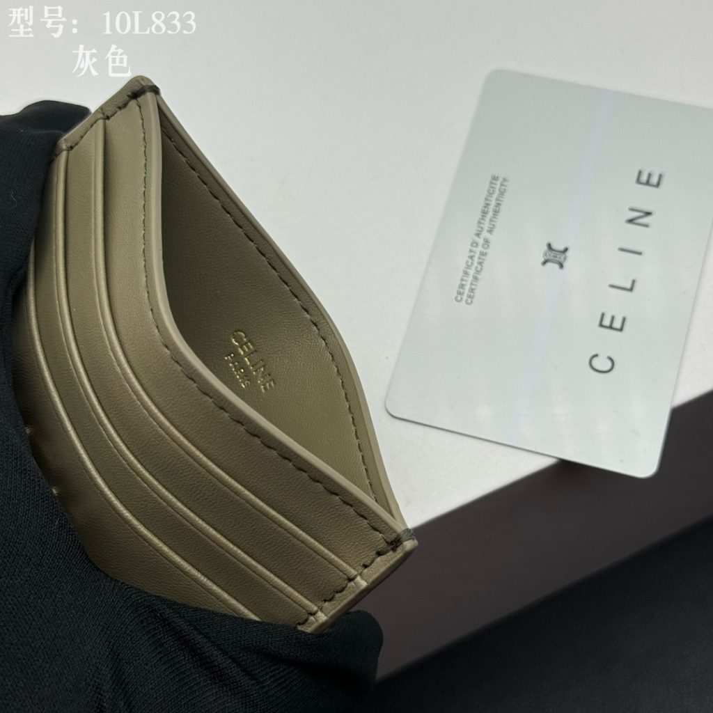 CELINE シリコンカードケース グレー 10L833 シルバーメタル デザイン 軽量 軽便 カード収納 1枚入れ - 画像 6