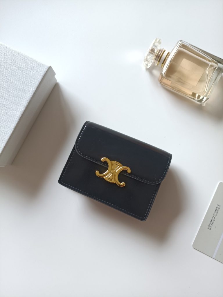CELINE プチウォレット 黒 レザー 二つ折り プルオーバーカードケース - 画像 2