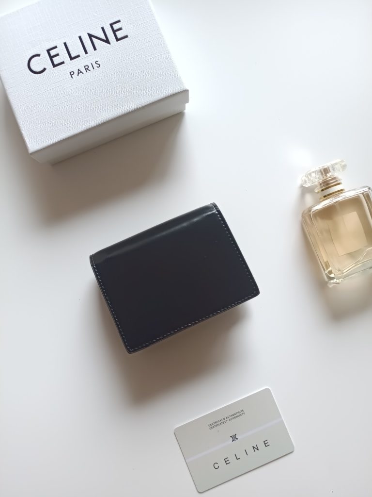 CELINE プチウォレット 黒 レザー 二つ折り プルオーバーカードケース - 画像 3