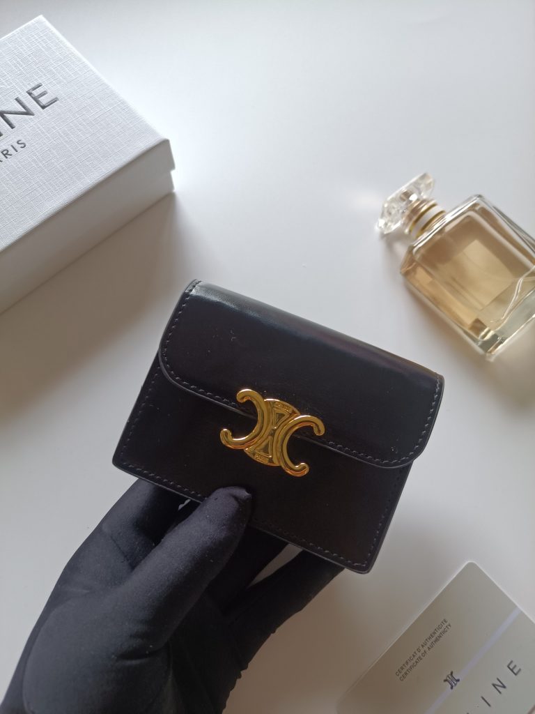 CELINE プチウォレット 黒 レザー 二つ折り プルオーバーカードケース - 画像 4