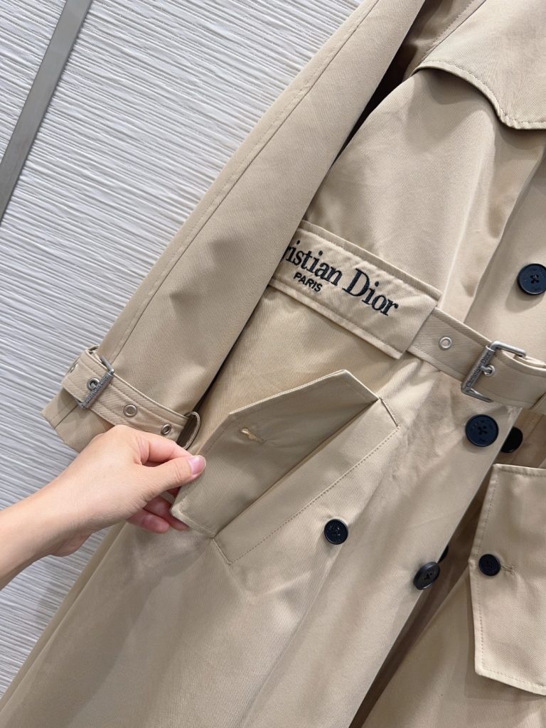 Dior トレンチコート A4収納可 ベージュ - 画像 4