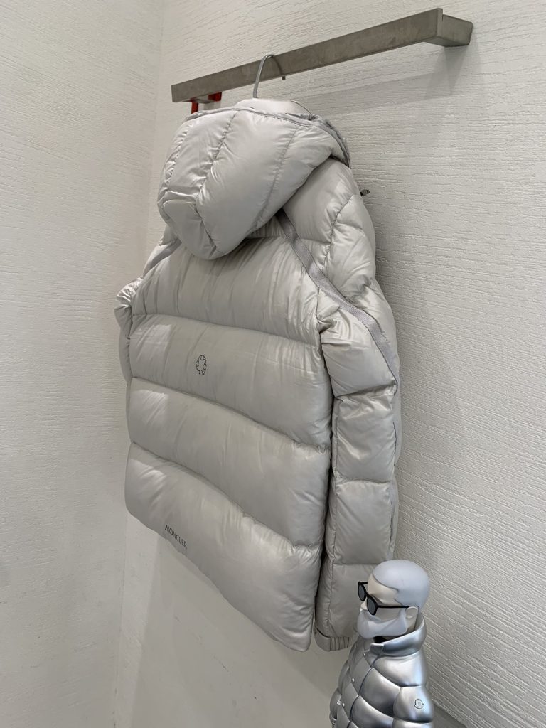 MONCLER 133 ダウンジャケット A4収納可 グレー - 画像 6