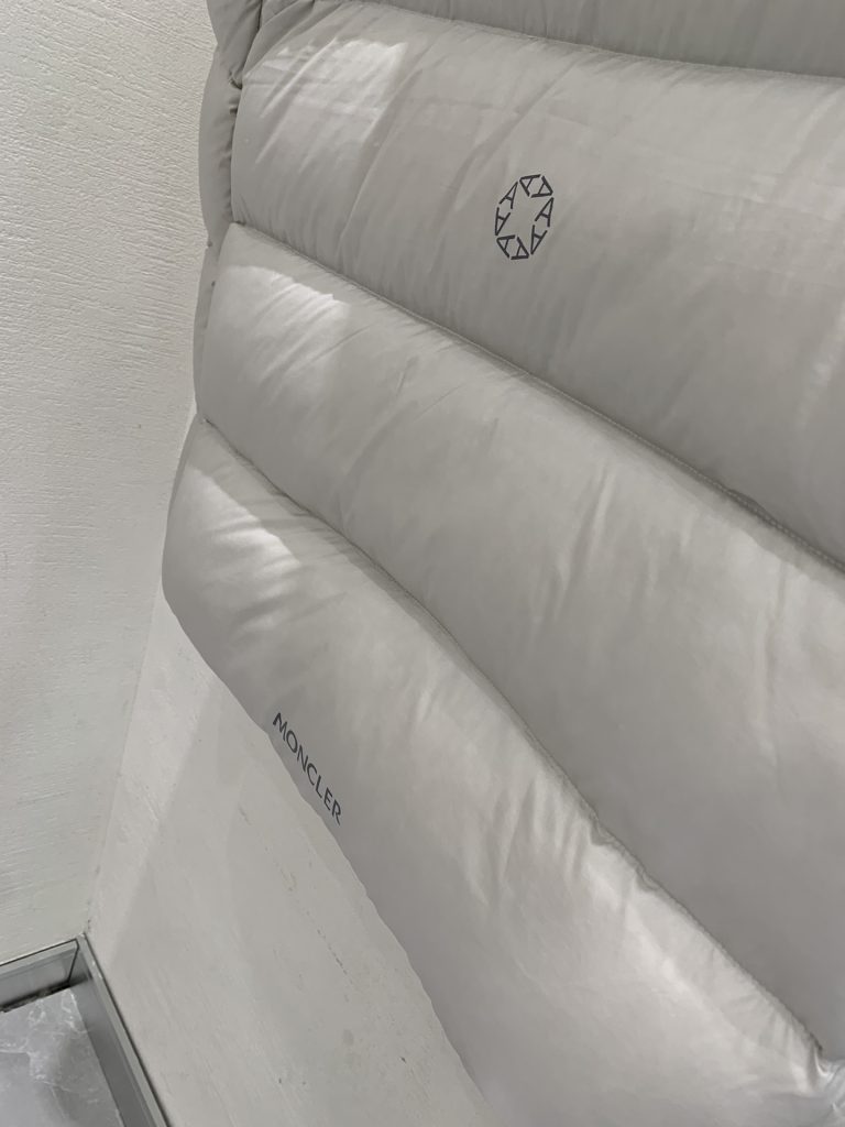 MONCLER 133 ダウンジャケット A4収納可 グレー - 画像 7