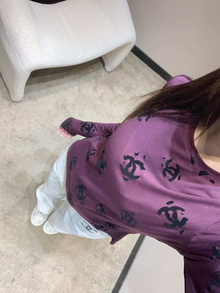 CHANEL 190 Chane 25B 双C植 袖Tシャツ パープル 弾性ニット素材 - 画像 5