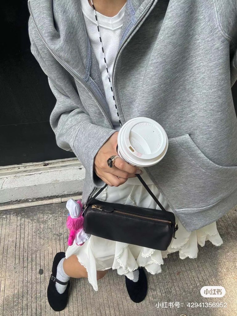 MiuMiu バッグ|コンパクト|黒|レザー - 画像 6