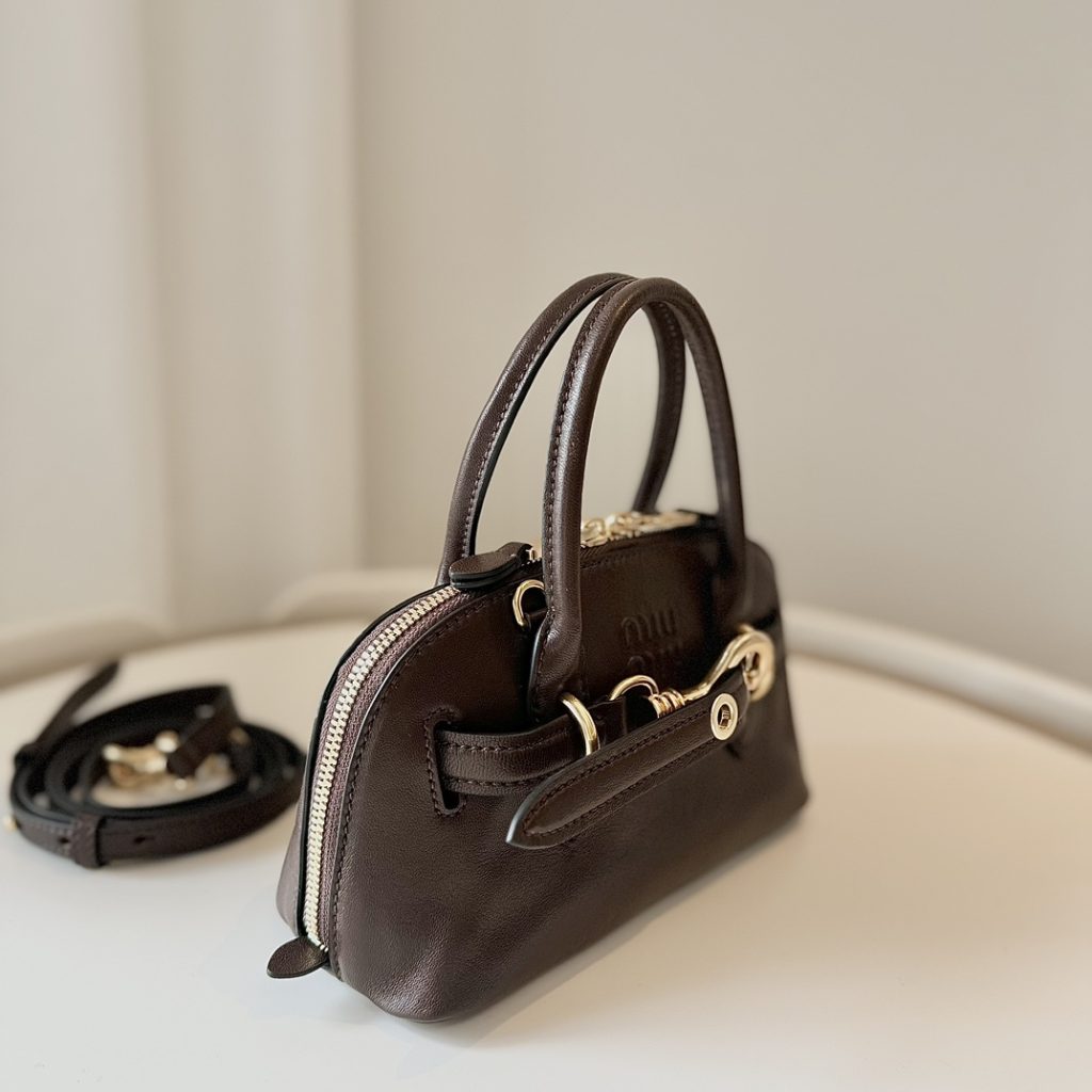 Miu Miu レディース バッグ トート レザー 茶色|コンパクト| MADE IN ITALY - 画像 3