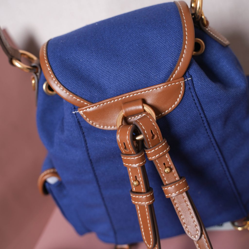 Miu Miu バックパック 軽量 ブルー - 画像 6