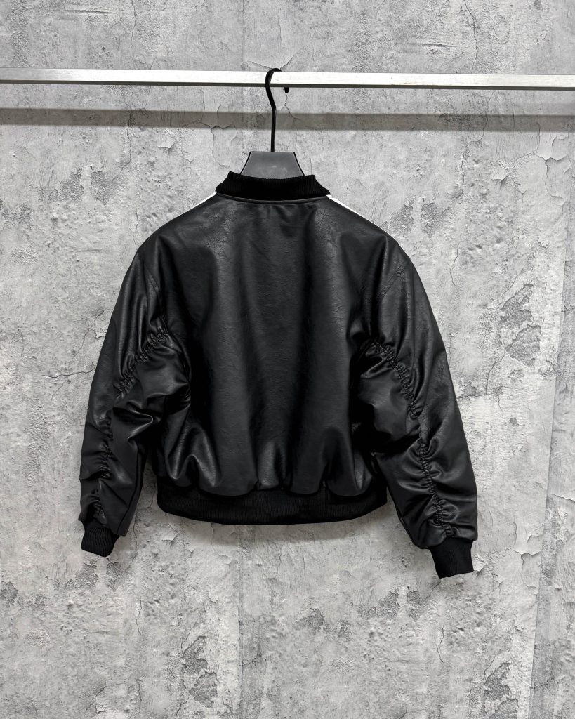 adidas ジャケット バンブーコート 2WAY ファッション性高め ブラックレザー - 画像 3