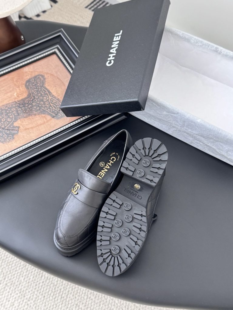 CHANEL シャネル ローファー レディース メンズ 兼用 通勤 通学 シンプル 黒 - 画像 4