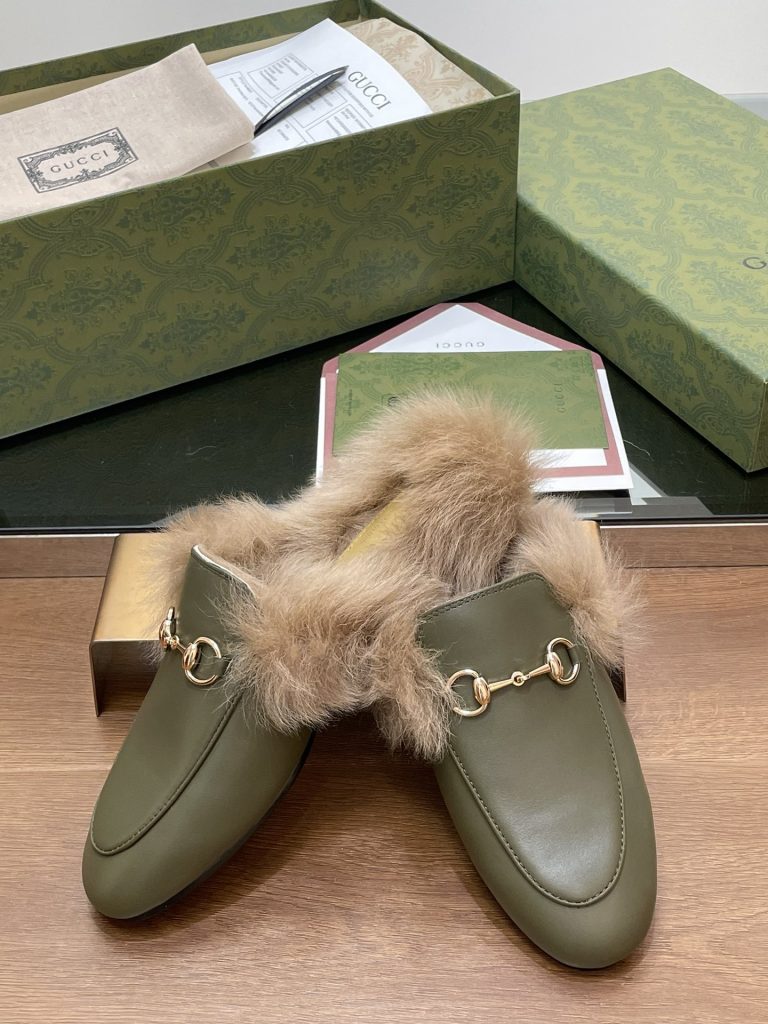 GUCCI グッチ フラットシューズ 本革 毛先付き ブラック - 画像 6