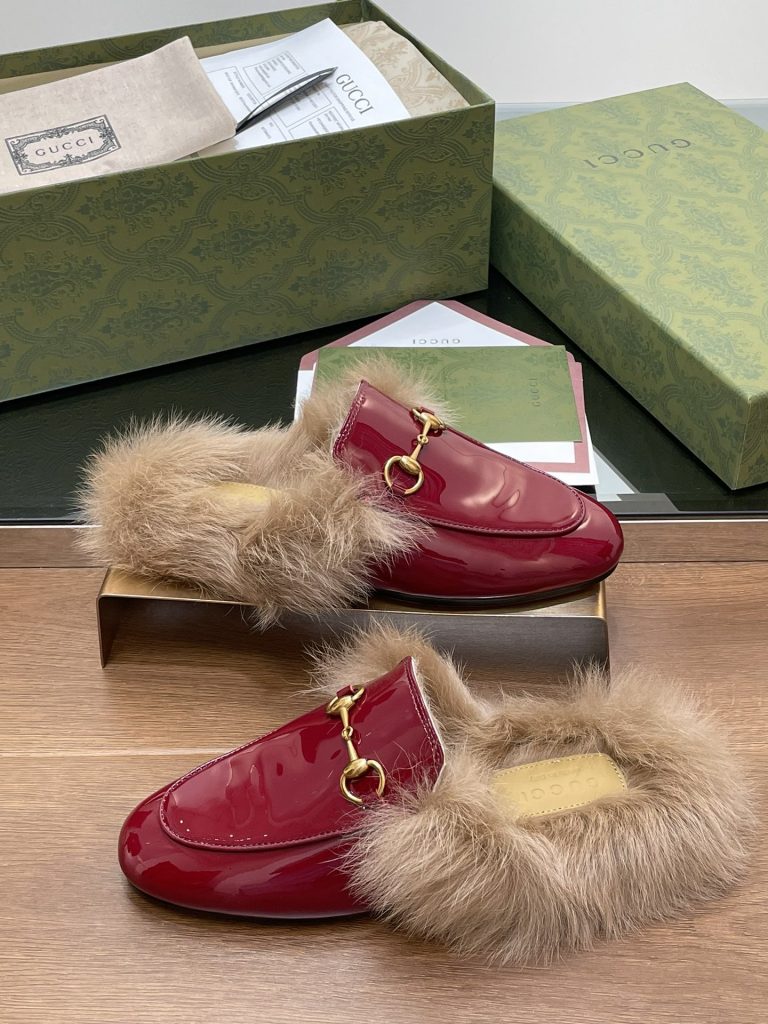 GUCCI グッチ フラットシューズ 本革 軽量 ファー レッド - 画像 5