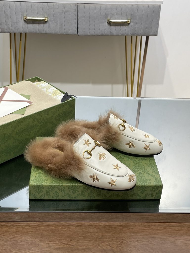GUCCI グッチ フラットシューズ 本革 軽量 毛先 ファー ベージュ - 画像 4