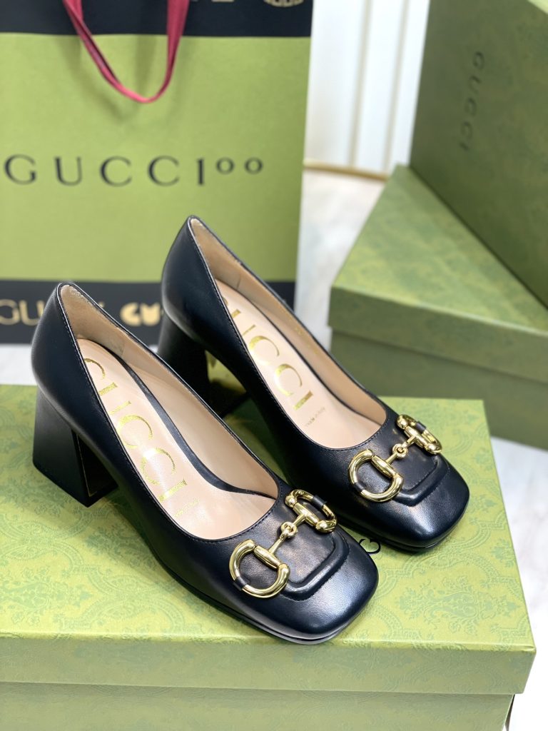 GUCCI グッチ フラットシューズ 本革 通勤 黒色 - 画像 3