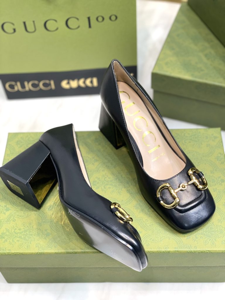 GUCCI グッチ フラットシューズ 本革 通勤 黒色 - 画像 4
