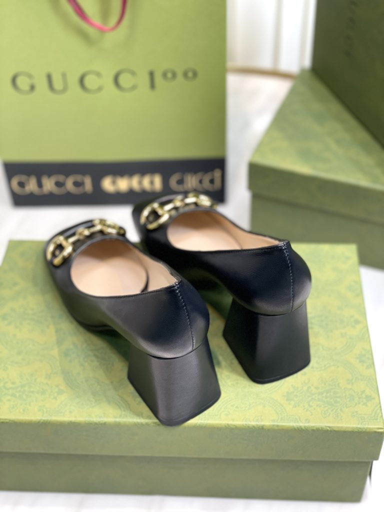 GUCCI グッチ フラットシューズ 本革 通勤 黒色 - 画像 5