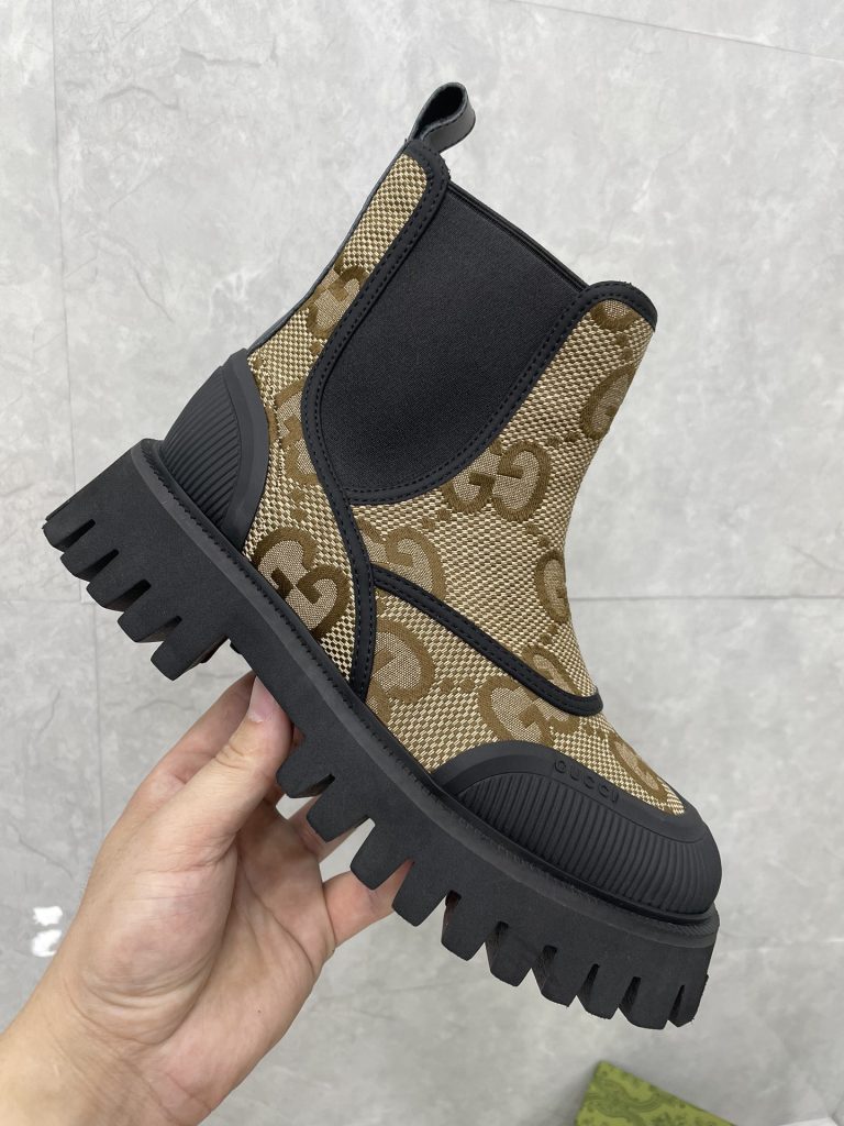 GUCCI グッチ チェルシーブーツ 本革 通勤 ブラック 全1色 - 画像 3