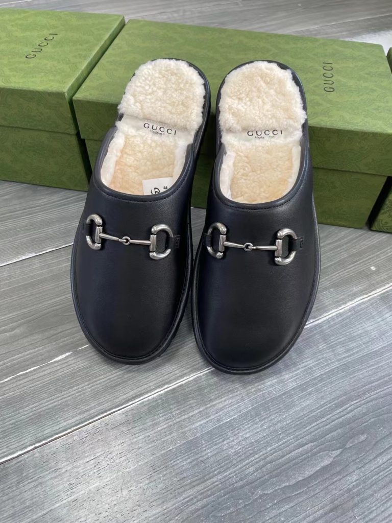 GUCCI グッチ フラットシューズ 本革 軽量 ローファー ブラック - 画像 2