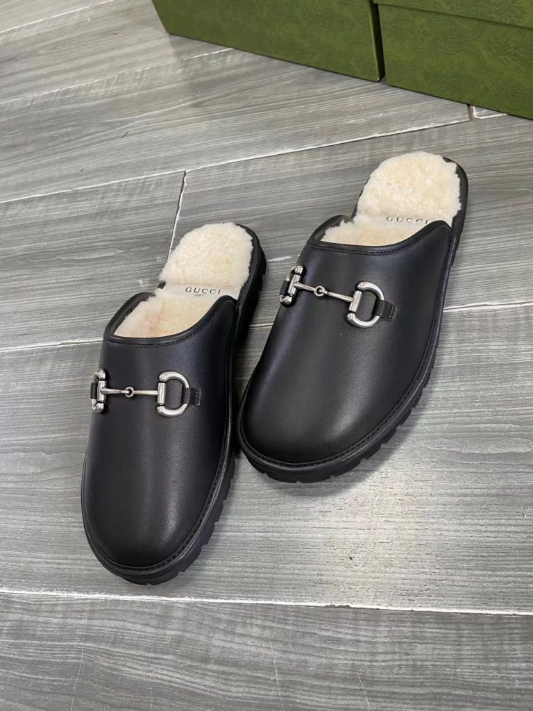GUCCI グッチ フラットシューズ 本革 軽量 ローファー ブラック - 画像 4