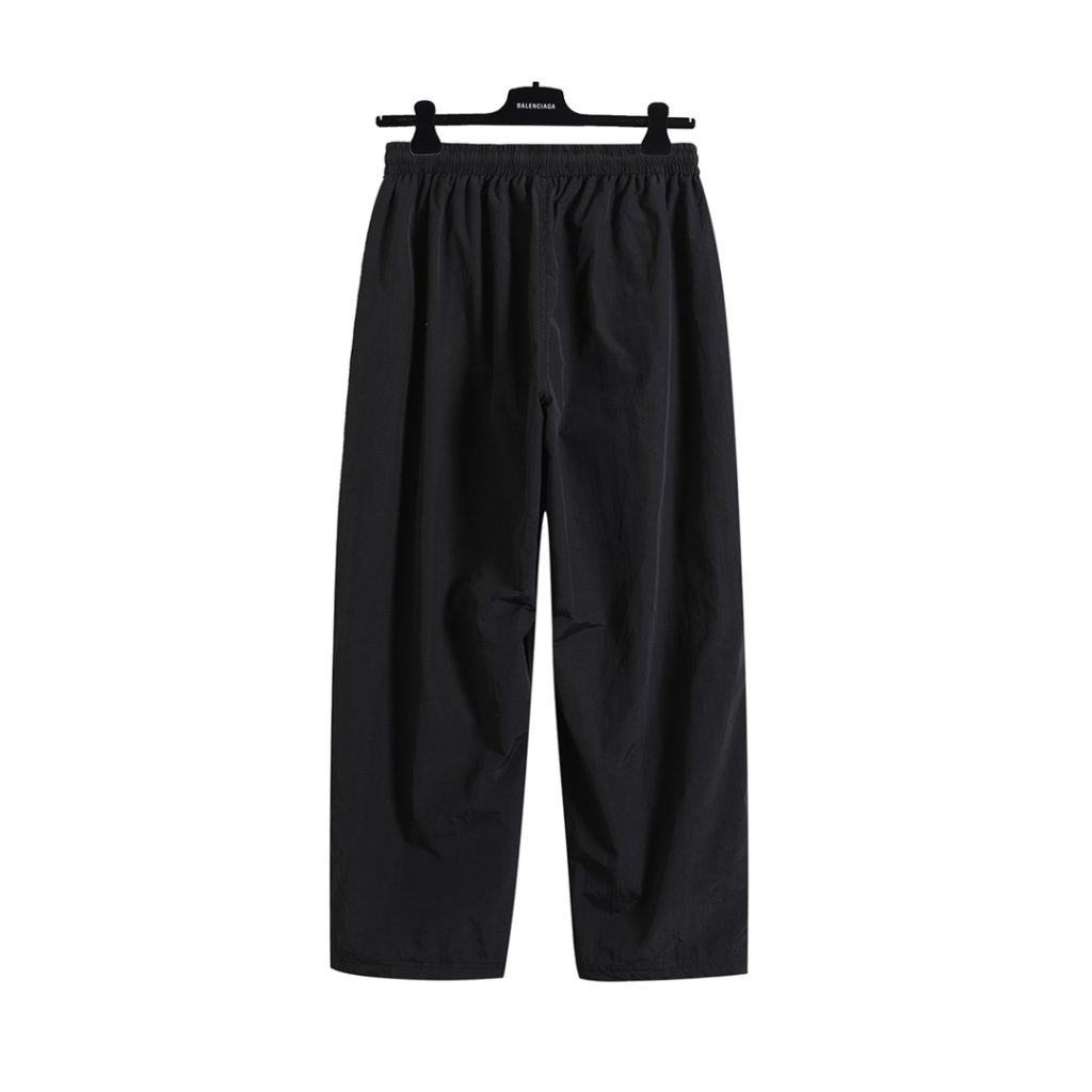 BALENCIAGA バレンシアガ フード付きスウェットシャツ ブラック - 画像 4
