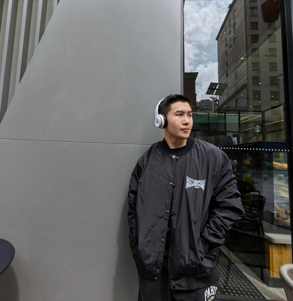 BALENCIAGA バレンシアガ バンダージャケット パーカー風 ブルゾン ブラック 全4色 - 画像 3