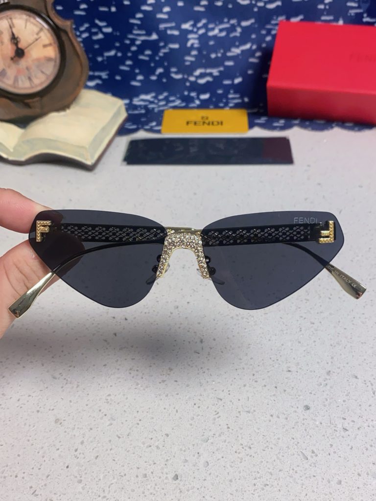 FENDI フェンディ サングラス フレームレス キャットアイ レディース 2025年新作 ファッション メタル シルバー ブラック 多色展開 - 画像 7