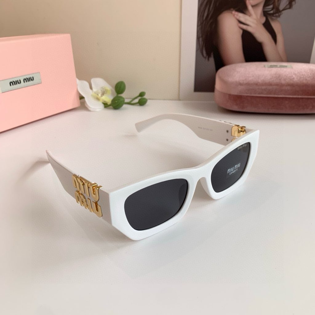 MIU MIU ミウミウ メガネ フレーム 男女兼用 フレーム メンズ レディース 防紫外 サングラス ホワイト ブラック - 画像 2