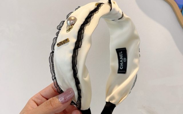 CHANELのその他は価格・収納・合わせ方でどう見るか