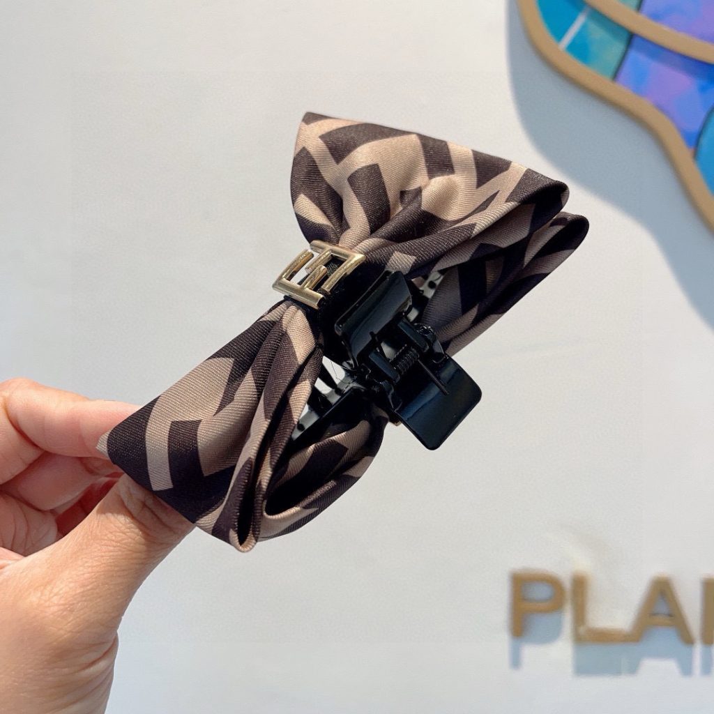 FENDI フェンディ ヘアクリップ ファッション ブラック 全1色 - 画像 6