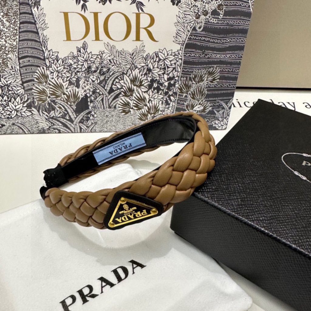 PRADA プラダ ヘアバンド 本革 軽量 通勤 全3色 - 画像 6