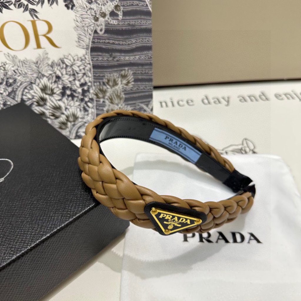 PRADA プラダ ヘアバンド 本革 軽量 通勤 全3色 - 画像 7