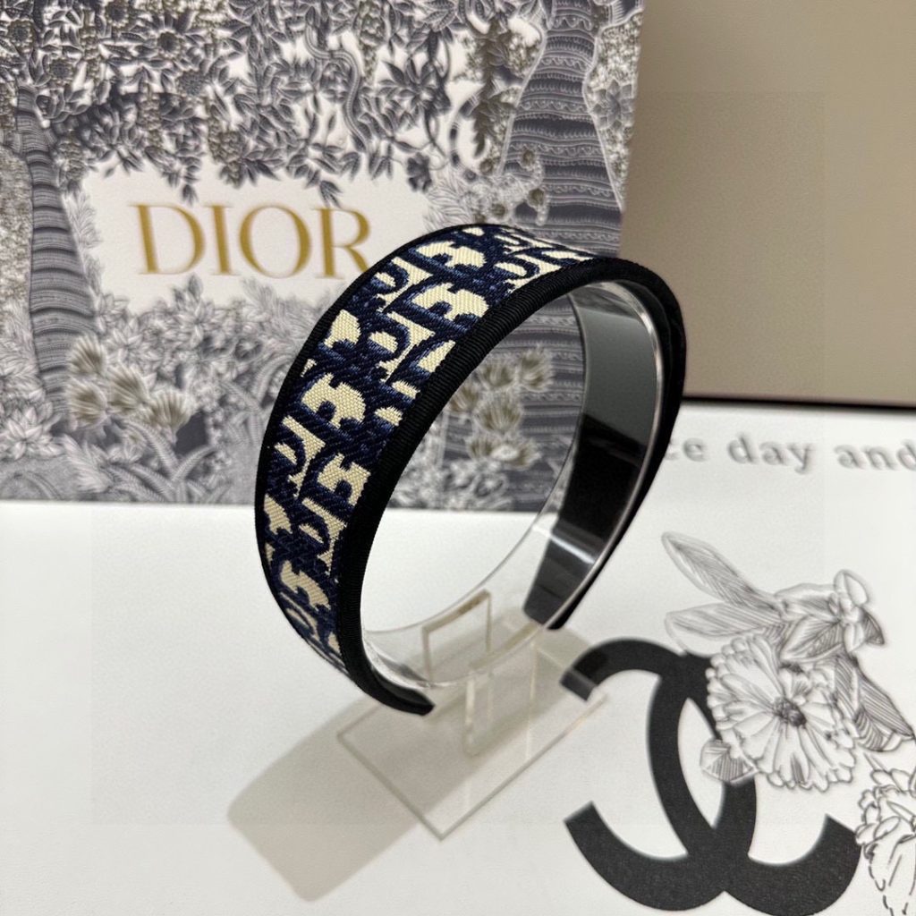 DIOR ディオール ヘアアクセサリー 通勤 ディオールロゴ ブラック ホワイト 全2色 - 画像 3
