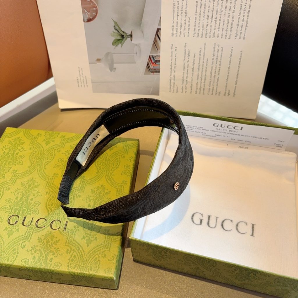 GUCCI グッチ ヘアアクセサリー 本革 ブランド アクセサリー 全2色 - 画像 7