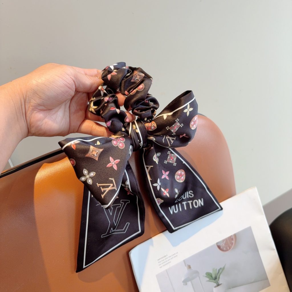 LOUIS VUITTON ルイヴィトン ヘアアクセサリー ヘアバンド ヘアリボン ブラック ホワイト 全2色 - 画像 2