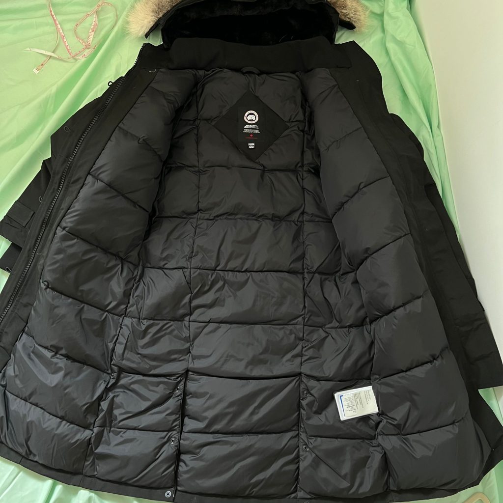 カナダグース　ダウン　コート　レディース　ロングダウンコート　Canada Goose 　ダウンジャケット　無地　ブラック　サイズＭ - 画像 3