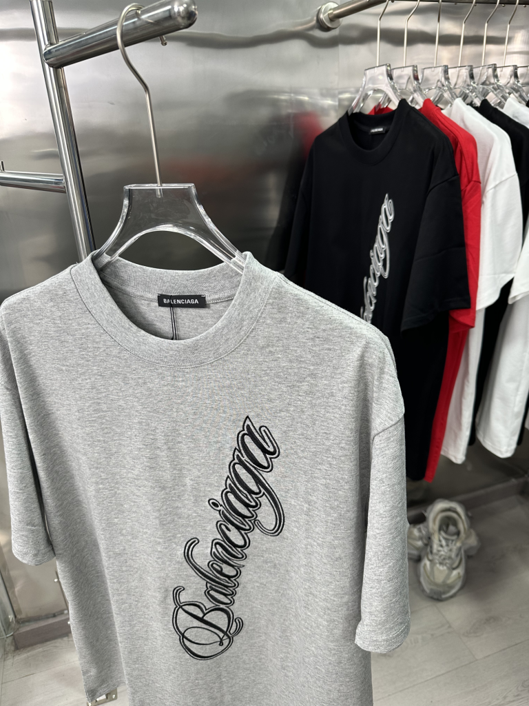 BALENCIAGA　バレンシアガ　Tシャツ　シンプル　刺繍　クルーネックTシャツ　シャツ　半袖Tシャツ　カップルコーデ　Tshirt　男女兼用　M-XXXL - 画像 5