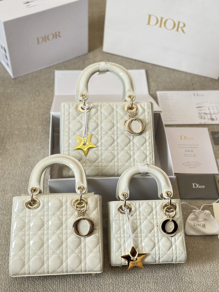 クリスチャンディオール　レディ ディオール バッグ Christian Dior　可愛いLady Dior Bag 　　ミニ/スモール/ミディアム　バッグ　 女性　ショルダーバッグ　レザー 　ハンドバッグ　4色 - 画像 5