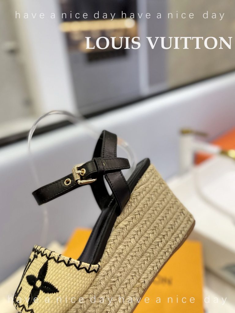 LouisVuitton　シエナサンダル　ルイヴィトン　ウェッジヒール　サンダル　ビーチサンダル　厚底スリッパ　モノグラム　レディース - 画像 7