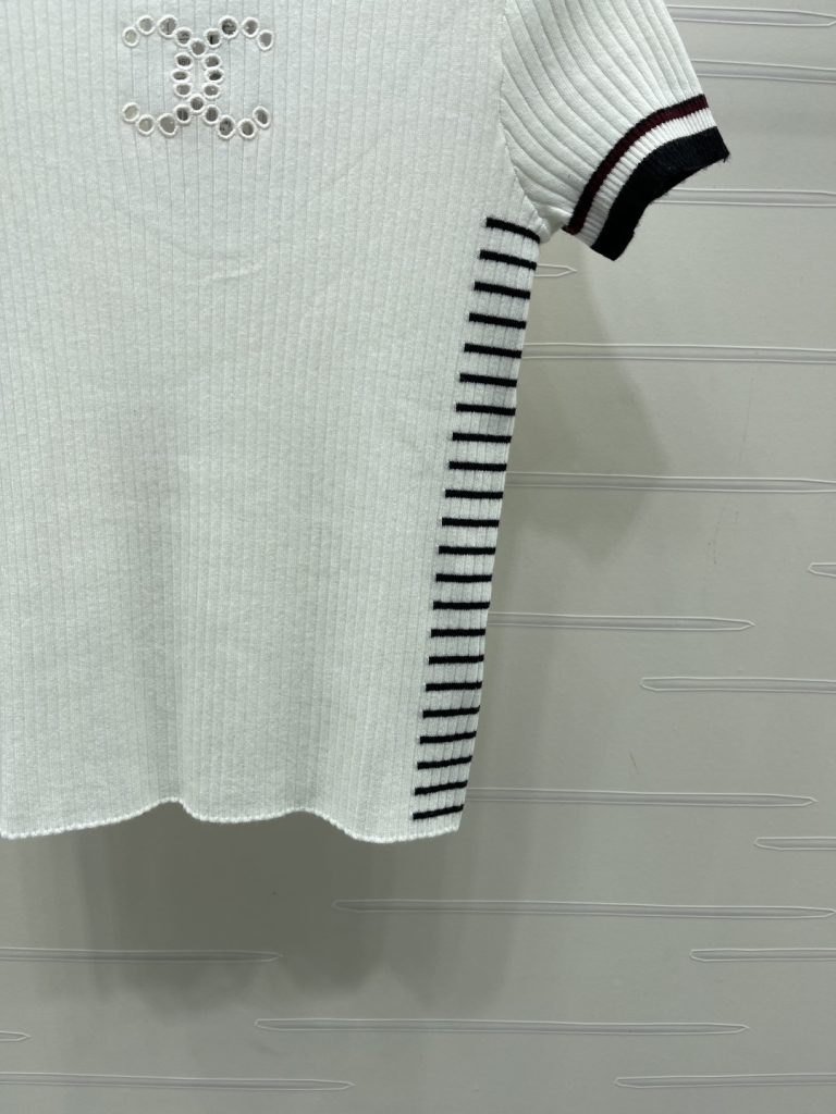 CHANEL シャネル ニット Tシャツ レディース ロゴ刺繍 縦リブ 白 - 画像 7